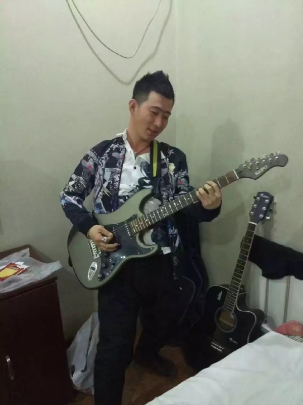 小吉他的第一张照片--建宁交友网
