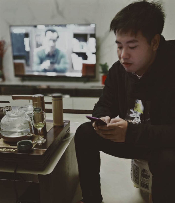 嗯今年能脱单吗的第一张照片--建宁交友网