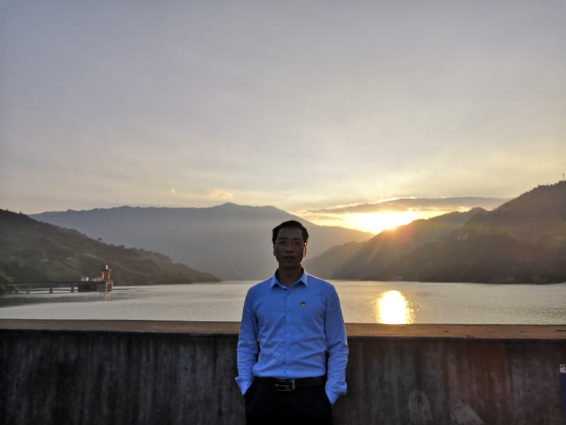 庸人自扰的第一张照片--建宁交友网