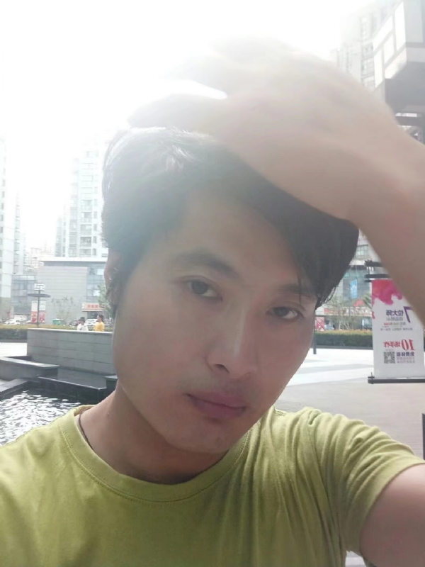 钢铁侠的第一张照片--建宁交友网