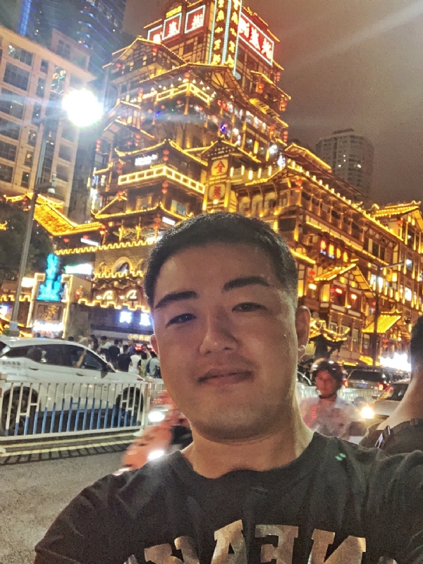 钢铁侠的第一张照片--建宁交友网